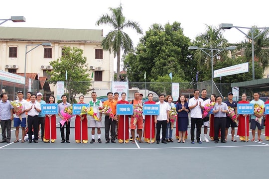 Chính thức khởi tranh Giải Quần vợt Cúp Truyền hình Nghệ An lần thứ 7