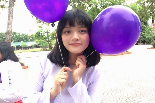 Nữ sinh xinh đẹp thủ khoa khối A1 trường huyện ở Nghệ An, 4 tuổi đã thuộc bảng cửu chương