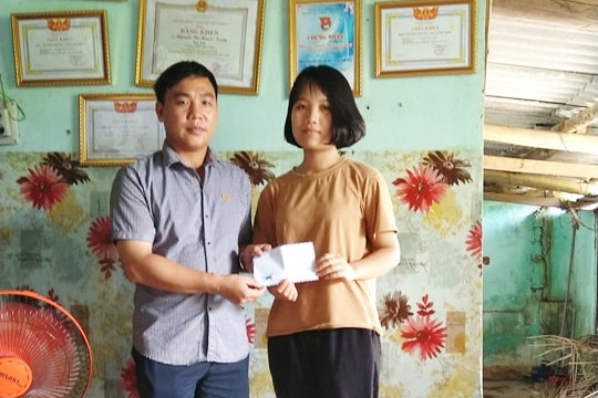 Các hoạt động hỗ trợ học sinh nghèo trước thềm năm học mới