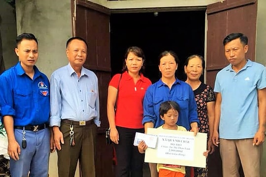 Hoạt động thiện nguyện ủng hộ các hoàn cảnh khó khăn, đối tượng mắc bệnh hiểm nghèo