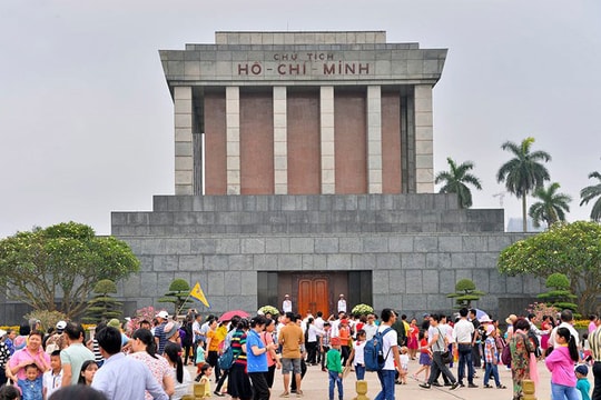 50 năm gìn giữ giấc ngủ cho Người