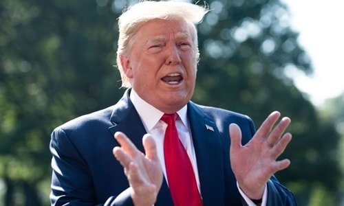 Tổng thống Trump tăng áp thuế lên 30% với 250 tỷ USD hàng Trung Quốc