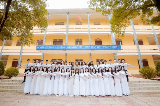 Lớp học miền núi ở Nghệ An có 100% em đậu đại học, trong đó có nhiều trường tốp đầu