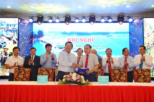 Nghệ An ký hợp tác phát triển du lịch với thành phố Cần Thơ