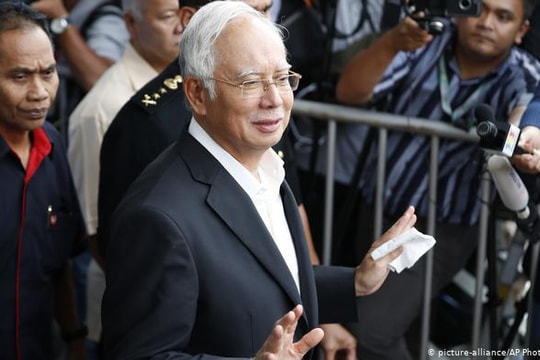 60 nhân chứng được triệu tập tại phiên tòa xét xử cựu Thủ tướng Malaysia 