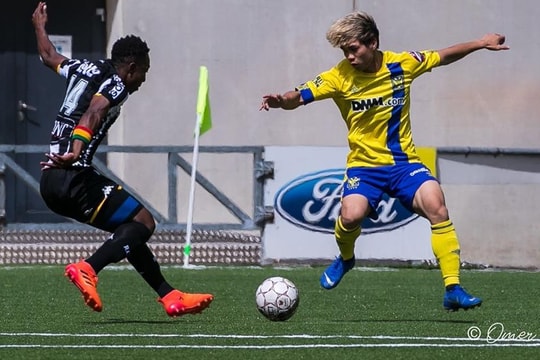 Video bàn thắng đầu tiên của Công Phượng cho CLB Sint-Truidense