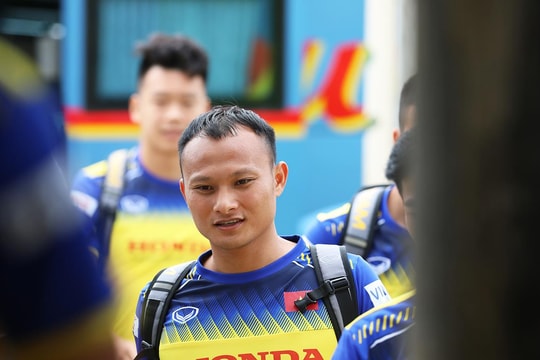 Trọng Hoàng bình phục khó tin, ĐT Việt Nam đón nhiều tin vui trên đất Thái