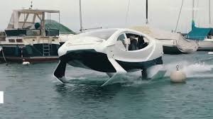 Taxi điện chạy trên mặt nước