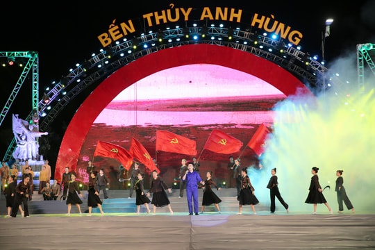 Hoành tráng đêm tổng duyệt chương trình nghệ thuật 'Bến Thủy anh hùng'