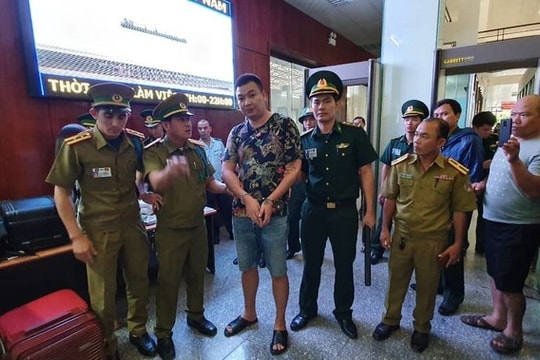 Tên tội phạm bị truy nã quốc tế 'sa lưới' ở cửa khẩu biên giới