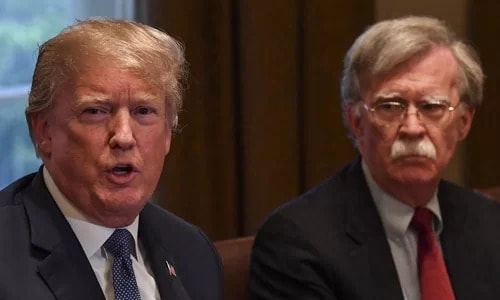 Trump sa thải Cố vấn An ninh Quốc gia John Bolton