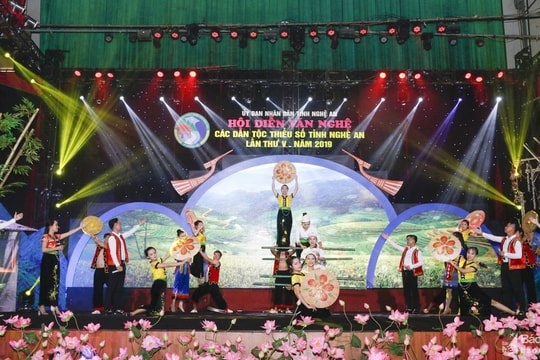 Chú trọng tập hợp, đoàn kết đội ngũ sáng tác văn học nghệ thuật các dân tộc thiểu số tại Nghệ An