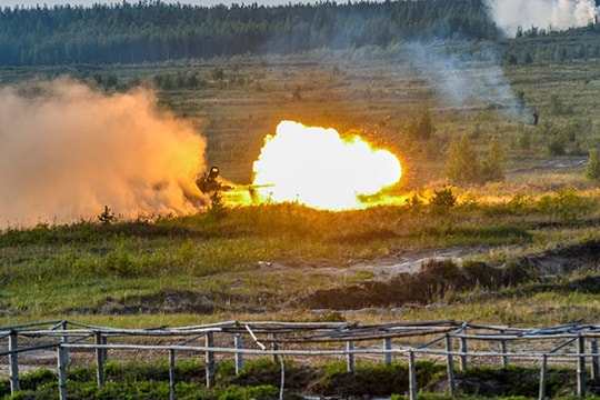 Nga - Belarus tập trận 'Lá chắn Liên minh'; Paris lo nguy cơ nhiễm độc bởi 460 tấn chì