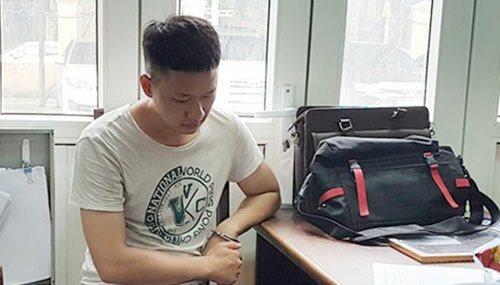 Bắt kẻ chuyên trộm cắp ở các cơ quan nhà nước