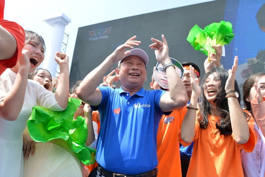 Những khoảnh khắc ấn tượng trong chung kết Olympia tại điểm cầu Nghệ An