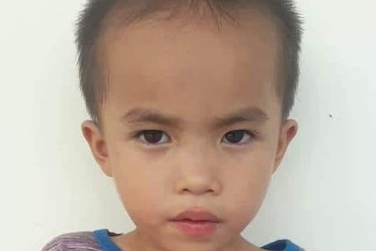 Tìm kiếm bé trai 6 tuổi ở miền núi Nghệ An bỗng nhiên mất tích