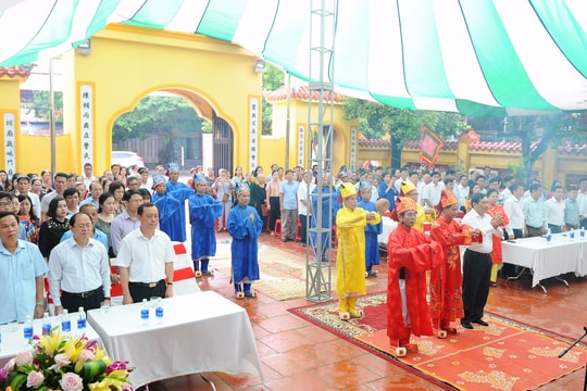 Trang trọng lễ kỷ niệm 719 năm ngày mất của Hưng Đạo Đại Vương ở Nghệ An