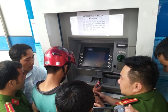 Làm gì để đảm bảo thông tin thẻ ATM không bị đánh cắp?