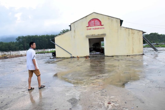 Xã được ngân sách đầu tư 3 tỷ đồng xây dựng chợ, rồi 'bỏ hoang'