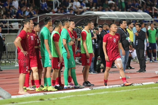 Nhiều tuyển thủ Việt Nam chấn thương và sa sút trước ngày đấu Malaysia, Indonesia