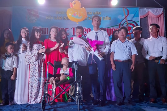 Hoạt động thiết thực hỗ trợ trẻ em nghèo ở các địa phương