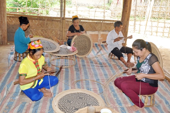 Rà soát hộ nghèo phải thực hiện trực tiếp ở hộ gia đình