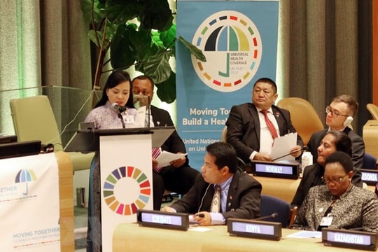 Bộ trưởng Bộ Y tế phát biểu ở hội nghị LHQ về chăm sóc sức khỏe toàn dân