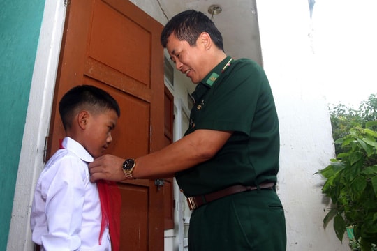 Những 'người cha' biên phòng ở Nghệ An