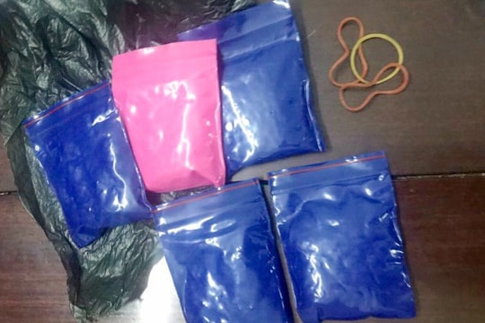 Nghệ An: Bắt gọn con nghiện vận chuyển, tàng trữ lượng lớn ma túy