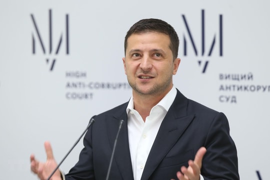 Ukraine tuyên bố không làm theo lệnh của nước khác; Venezuela tố Mỹ vi phạm không phận 