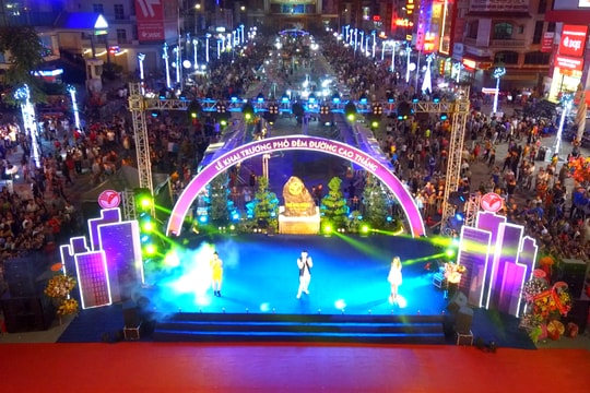 Kinh tế đêm ở thành phố Vinh - vài suy nghĩ bước đầu