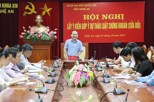 Luật cần quy định cụ thể về hành vi thao túng giá trong hoạt động chứng khoán