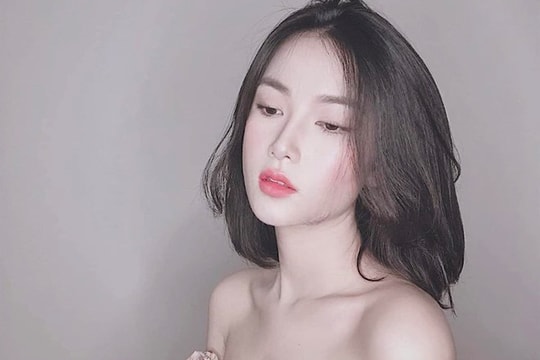 Bất ngờ nhan sắc bạn gái MC của thủ môn Bùi Tiến Dũng