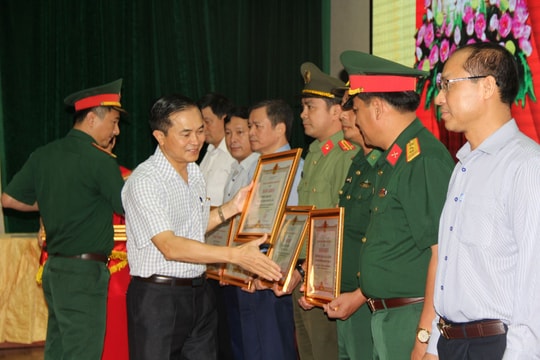 Nghệ An khen thưởng 20 cá nhân, tập thể trong công tác quốc phòng toàn dân