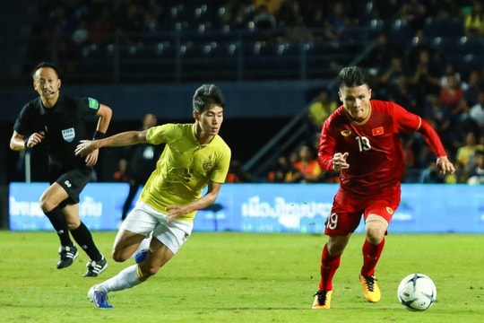 Ông Park đặt mục tiêu phải thắng Indonesia; Mua vé trận Việt Nam đấu UAE, Thái Lan ở đâu?