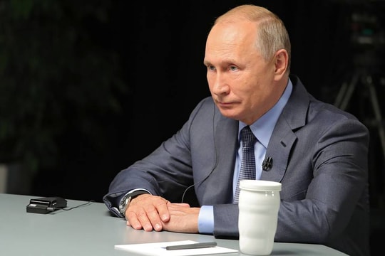 Putin: Có giàn vũ khí tối tân nhất, nhưng Nga 'không vui chút nào' nếu NATO áp sát