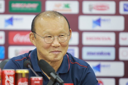 HLV Park Hang-seo: Điều quan trọng không phải nhiều bàn thắng mà là đánh bại Indonesia!