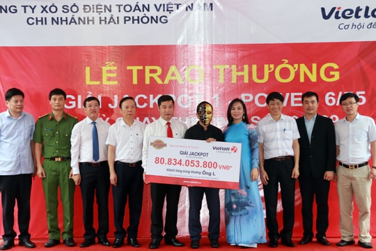 Vietlott trao giải thưởng 80 tỷ đồng cho khách hàng Nghệ An
