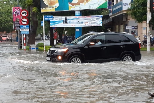 Hôm nay (16/10) Nghệ An tiếp tục mưa lớn, cảnh báo ngập lụt tại 4 địa phương