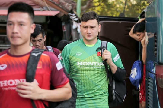 Thuyền trưởng Indonesia không sợ bị 'bẻ ghế'; Tuyển Việt Nam được thưởng gần tỷ
