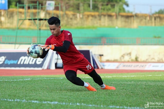 Trận SLNA - Than Quảng Ninh: Tỏa sáng đi, Trần Văn Tiến!