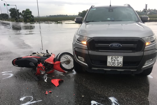 Trong 20 phút, xảy ra 2 vụ tai nạn trên đường tránh Vinh  ​