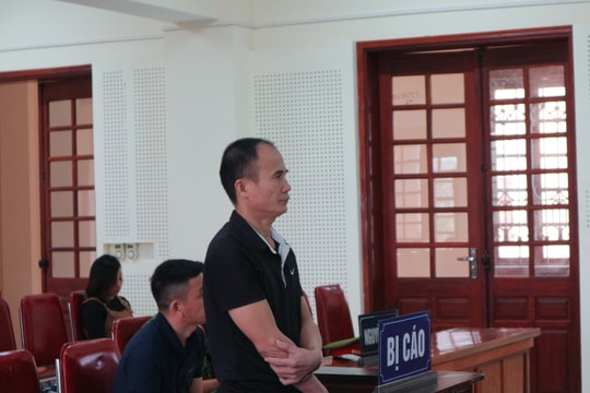 Nghe theo 'người anh xã hội', gã trai làng vượt cả trăm cây số xách hàng trắng 