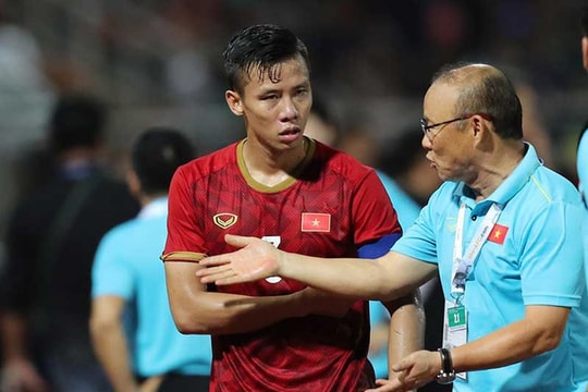 Thầy Park đi tìm Phan Văn Đức mới? Quế Ngọc Hải 'sáng cửa' dự SEA Games