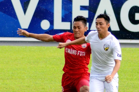 Cơ hội cuối ở lại SLNA cho tiền vệ Bùi Đình Châu