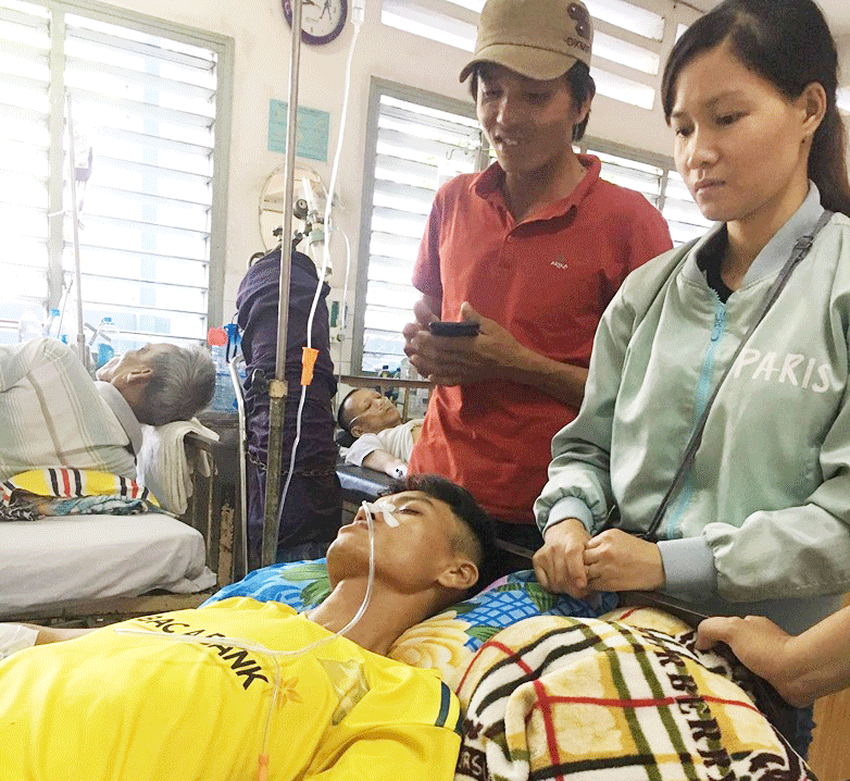 Hội CĐV SLNA tại Đồng Nai quyên góp 50 triệu đồng cho đồng hương bị ung thư