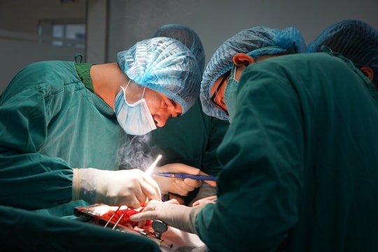 Cứu sống bệnh nhân xuất huyết tiêu hóa nặng, trụy mạch do loét hành tá tràng