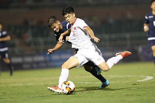 Đánh bại U19 Guam, Việt Nam 'tuyên chiến' với U19 Nhật Bản; MU phải bán 7 cầu thủ để thanh lọc