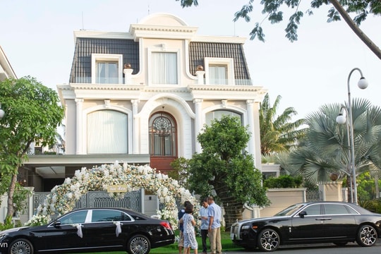 Hé lộ biệt thự 'khủng' của đại gia xứ Nghệ chồng ca sĩ Bảo Thy