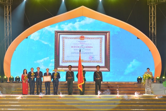 Hưng Nguyên kỷ niệm 550 năm danh xưng và đón nhận Huân chương Lao động hạng Nhất